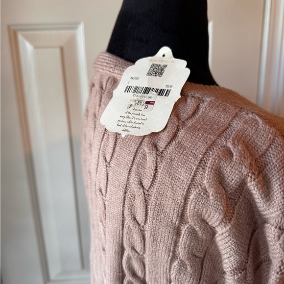 Altar’d State Women's Mocha Cable Knit Cropped Sweater NWT - Picture 5 of 10